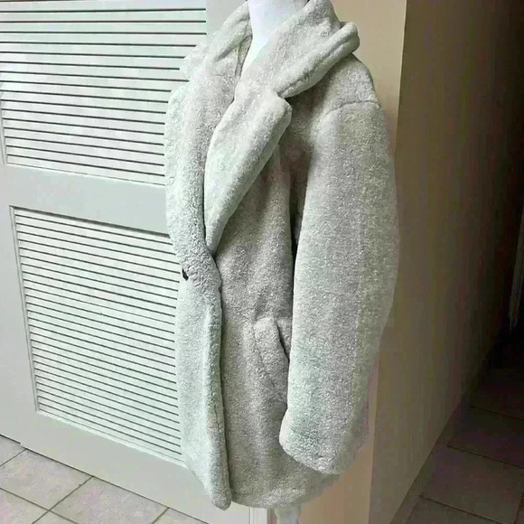 H&M Fuzzy Coat Beige - Picture 9 of 11